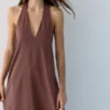 Abito midi con scollo all’americana Abito midi con scollo all’americana