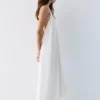 Abito midi con scollo all’americana Abito midi con scollo all’americana