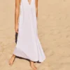 Abito midi con scollo all’americana Abito midi con scollo all’americana