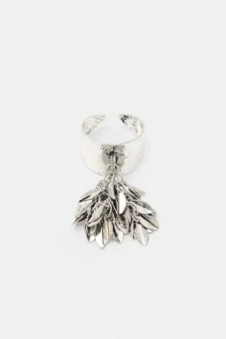 Anello a foglia
