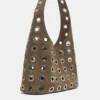 Borsa a tracolla con borchie Borsa a tracolla con borchie