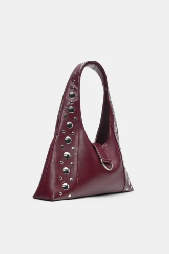 Borsa a tracolla con borchie