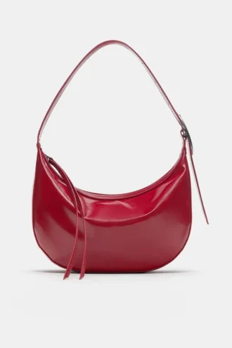 Borsa a tracolla con dettagli sulla tracolla