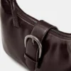 Borsa a tracolla con fibbia Borsa a tracolla con fibbia