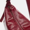 Borsa a tracolla con fibbia Borsa a tracolla con fibbia