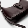 Borsa a tracolla con fibbia Borsa a tracolla con fibbia