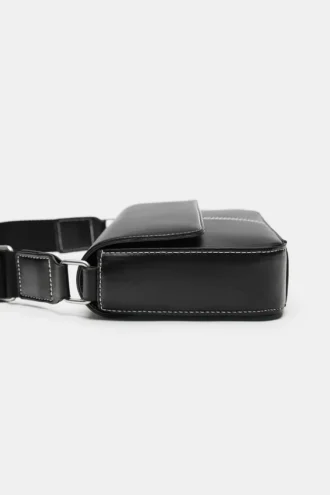 Borsa a tracolla con impunture