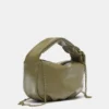 Borsa con dettaglio ad anello Borsa con dettaglio ad anello