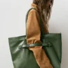 Borsa shopper con fibbie Borsa shopper con fibbie
