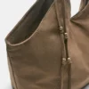 Borsa tote in ecopelle con dettagli sul cinturino Borsa tote in ecopelle con dettagli sul cinturino