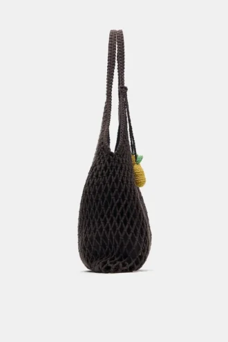 Borsa tote in macramè decorata