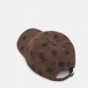 Cappellino marrone a pois Cappellino marrone a pois
