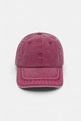Cappellino ricamato