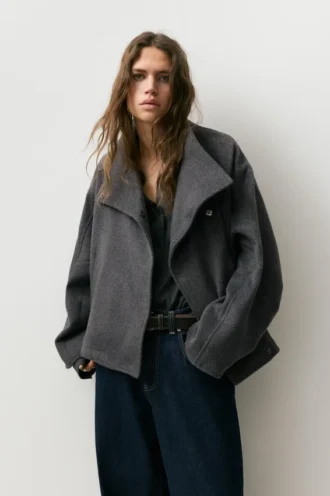 Cappotto corto con texture in feltro
