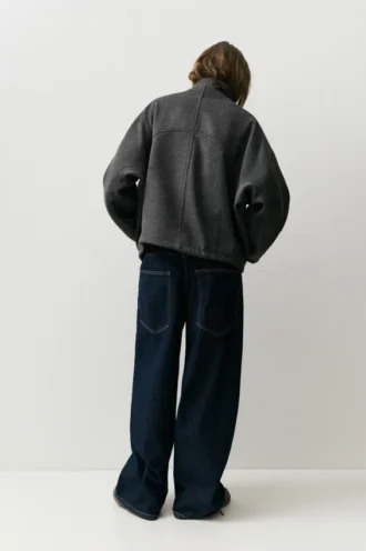 Cappotto corto con texture in feltro