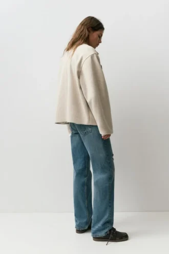 Cappotto corto dalla morbida trama in feltro