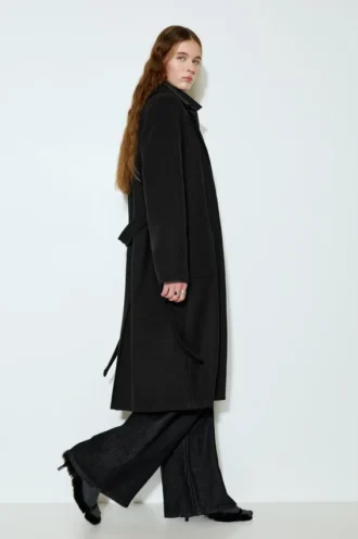 Cappotto lungo in tessuto feltro con cintura