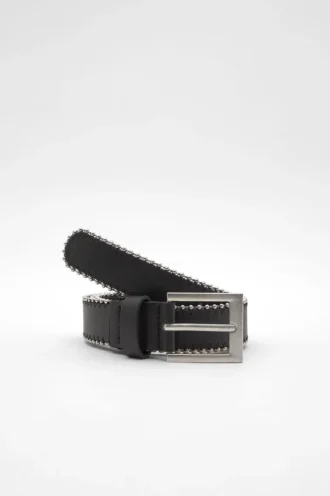 Cintura in ecopelle con bordi metallici