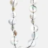 Collana con bottoni finitura madreperla Collana con bottoni finitura madreperla