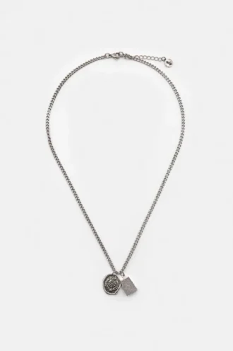 Collana con doppio ciondolo