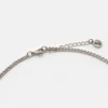 Collana con doppio ciondolo Collana con doppio ciondolo