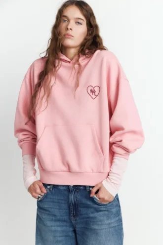 Felpa con cappuccio con grafica a forma di cuore