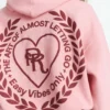 Felpa con cappuccio con grafica a forma di cuore