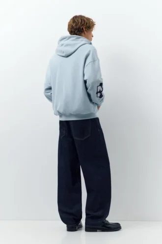 Felpa con cappuccio con toppe e zip