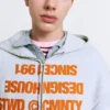 Felpa con cappuccio e zip con scritta Felpa con cappuccio e zip con scritta