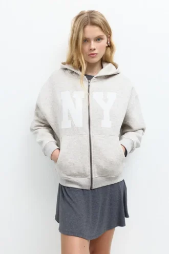 Felpa con cappuccio, stampa grafica e zip