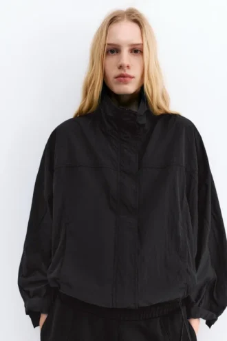 Giacca corta effetto nylon