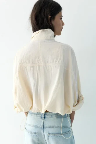 Giacca corta effetto nylon