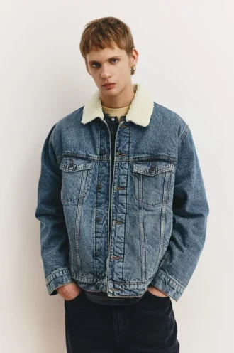 Giacca in denim con collo in finta pelle di montone