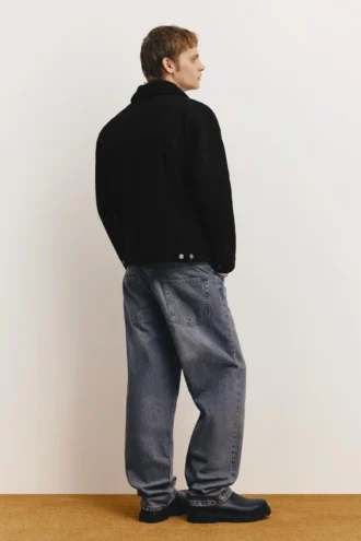 Giacca in denim con collo in finta pelle di montone