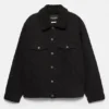 Giacca in denim con collo in finta pelle di montone Giacca in denim con collo in finta pelle di montone