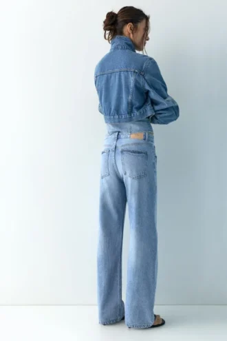 Jeans a gamba dritta con cuori in strass