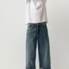Jeans a gamba dritta e ampia con orli risvoltati