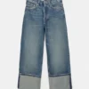 Jeans a gamba dritta e ampia con orli risvoltati