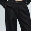 Jeans a gamba larga dal taglio morbido Jeans a gamba larga dal taglio morbido