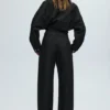 Jeans a gamba larga dal taglio morbido Jeans a gamba larga dal taglio morbido