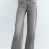Jeans a vita bassa a gamba dritta