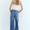 Jeans a vita bassa a gamba dritta