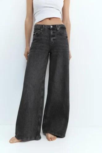 Jeans a vita bassa e gamba larga