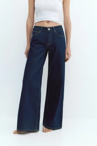 Jeans a vita bassa e gamba larga