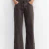 Jeans a vita bassa in stile corsaro Jeans a vita bassa in stile corsaro