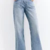 Jeans a vita bassa in stile corsaro Jeans a vita bassa in stile corsaro