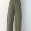 Jeans a vita regolabile con vestibilità a palloncino Jeans a vita regolabile con vestibilità a palloncino