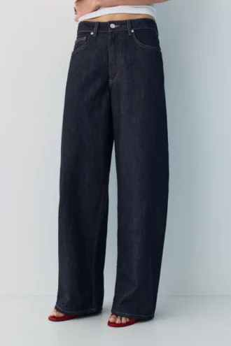 Jeans a zampa con cuori