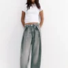 Jeans baggy a palloncino con pieghe Jeans baggy a palloncino con pieghe