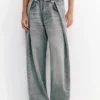 Jeans baggy a palloncino con pieghe Jeans baggy a palloncino con pieghe